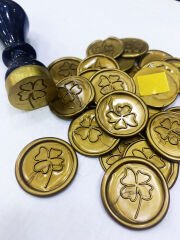 Gerçek Mühür Mumu Hazır Yonca Desenli Gold Kendinden Yapışkanlı 25 Adet
