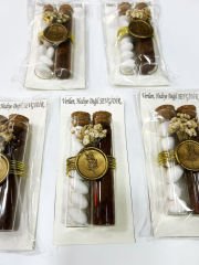 Çift Tüp Şişe Kahveli Şekerli Gold Mühürlü  25 Adet Söz - Nişan - Nikah Şekeri Konsept Hediyelik