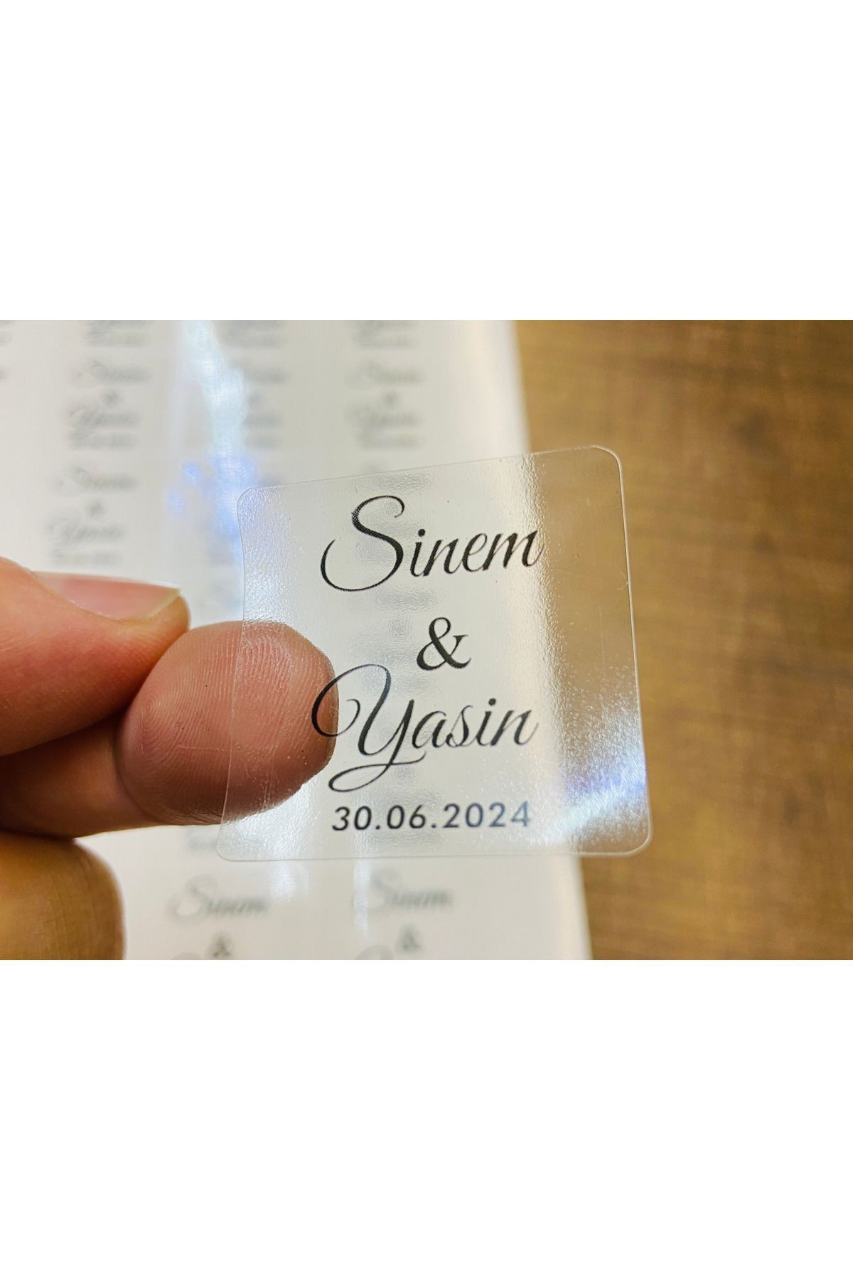 Kare Şeffaf İsim Etiketi 4 x 4 cm 50 Adet Kına Söz Nişan Nikah Düğün Etiketi Yapışkanlı Sticker
