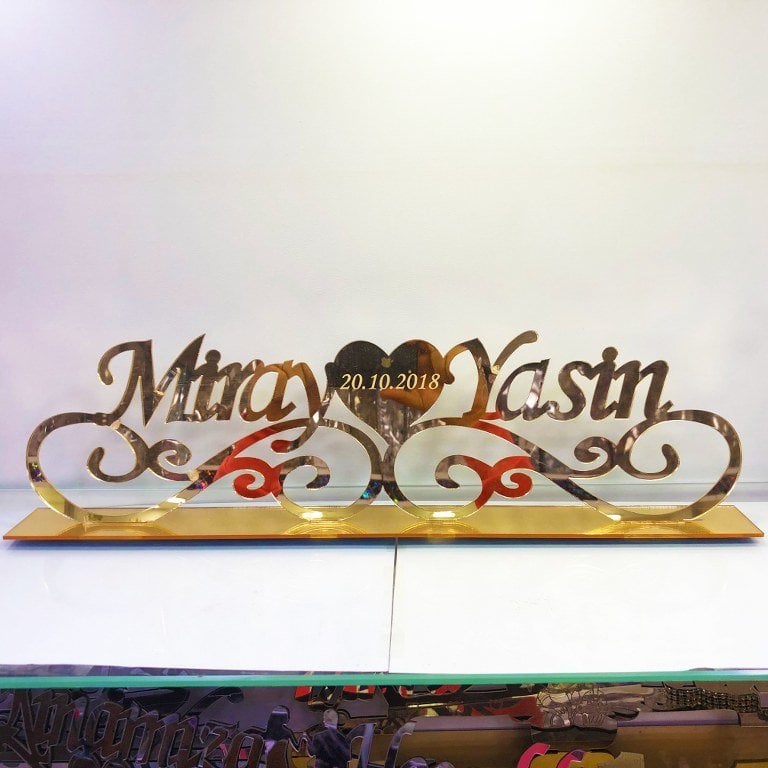 Masa Üstü Pleksi İsimlik